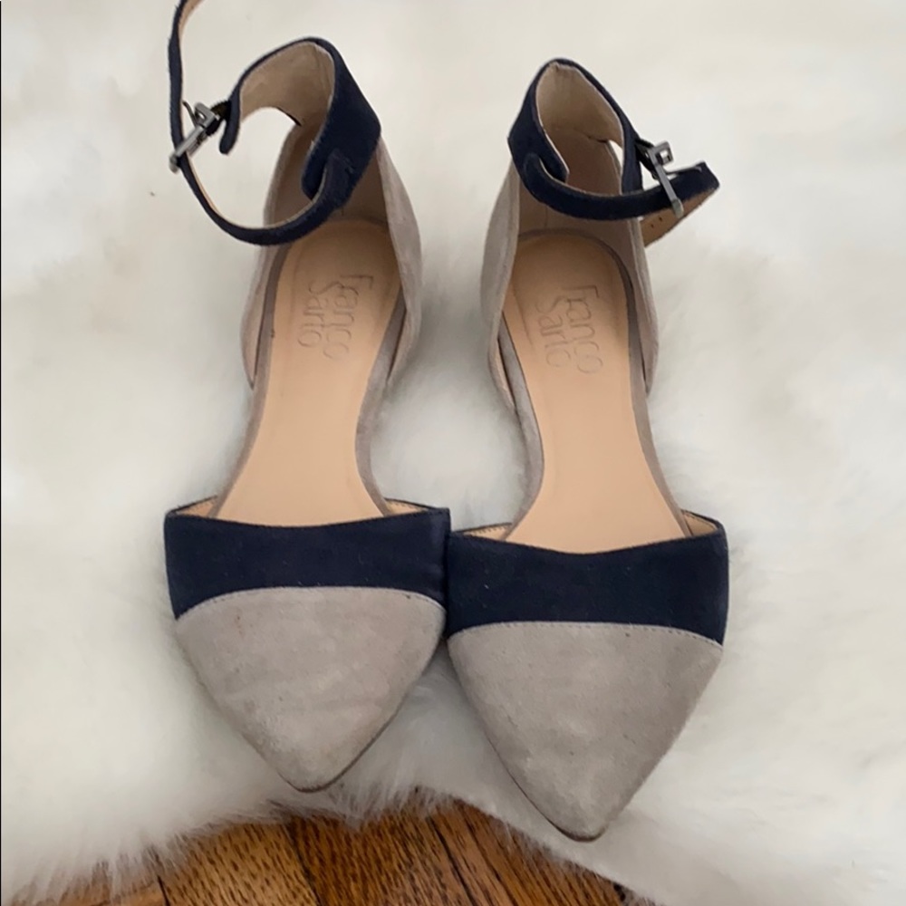 Suede pointy flats